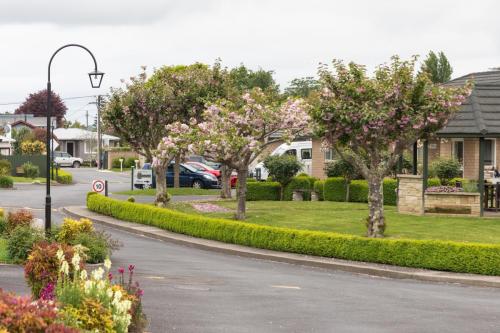 Rosewood Park Village